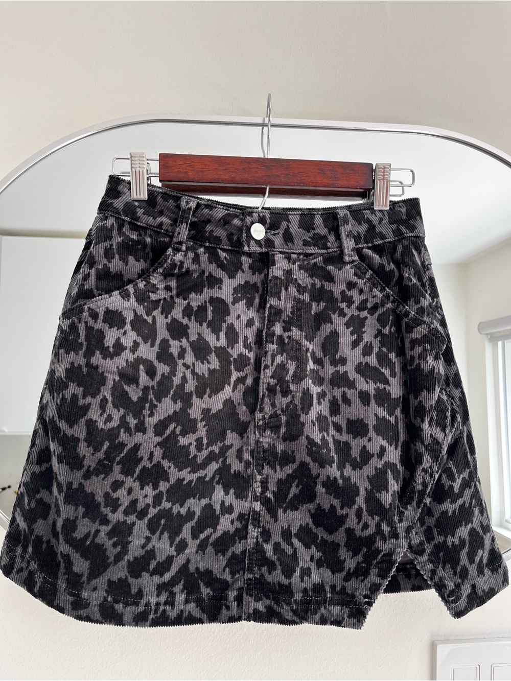 Anthropologie Pilcro Leopard Corduroy Mini Skirt Size 4